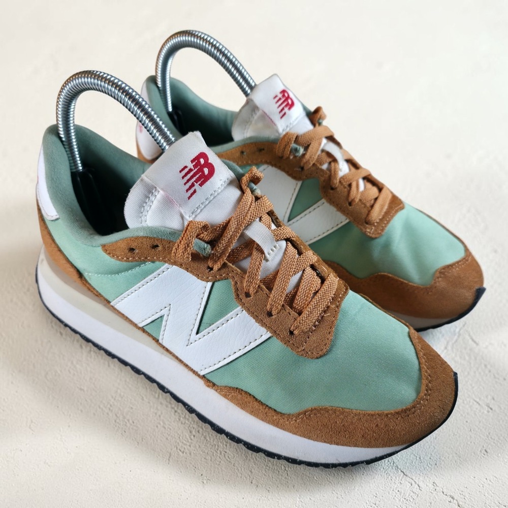 New Balance 237 Women's Mint Orange‎ Suede Lace-Up Lifestyle Sneakers Size 7.5 B
